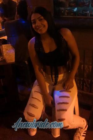163464 - Laura Age: 29 - Colombia