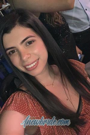 195904 - Laura Age: 30 - Colombia