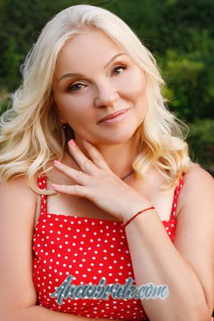197090 - Valentina Age: 62 - Ukraine