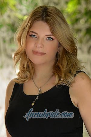 205556 - Elena Age: 38 - Ukraine