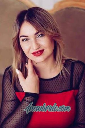 211243 - Elena Age: 36 - Ukraine