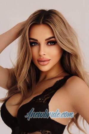 211806 - Yuliia Age: 30 - Ukraine