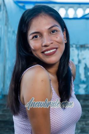 212061 - Iris Age: 37 - Peru