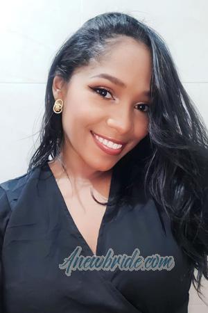 213873 - Sandra Age: 30 - Colombia