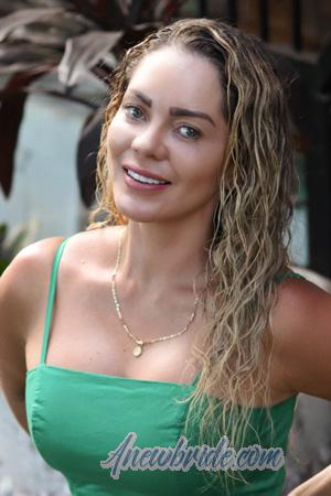 219837 - Leidy Age: 38 - Colombia