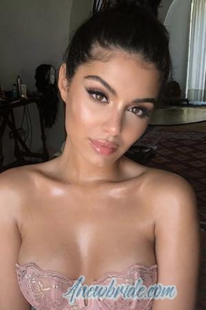 220370 - Susie Age: 30 - United Kingdom