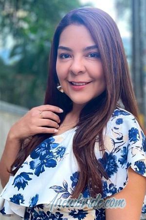 221806 - Paula Age: 43 - Colombia