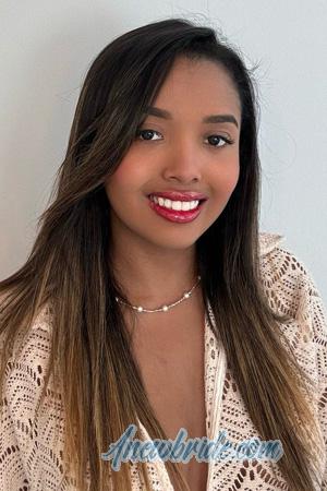 222452 - Grey Age: 24 - Colombia