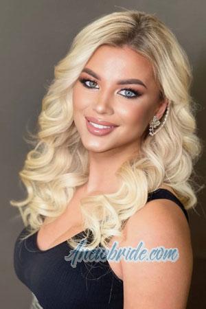 223687 - Viktoriia Age: 30 - Ukraine