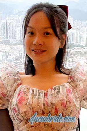 226268 - Xiaoyan Age: 45 - China