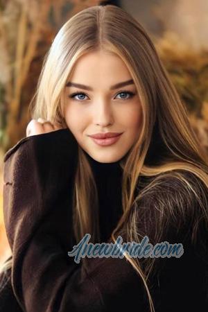 228179 - Diana Age: 19 - Ukraine