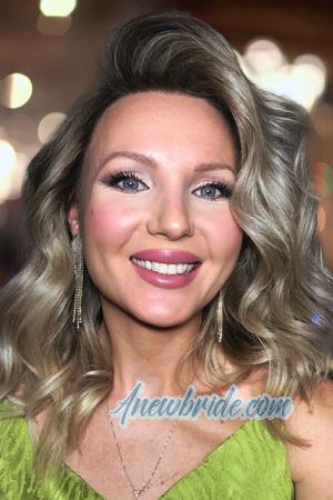 228210 - Anastasia Age: 40 - Russia